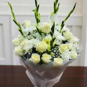 Elegant White Roses & Chrysanthemums Bouquet Elegant White Roses & Chrysanthemums Bouquet